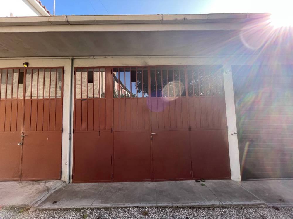 locale di sgombero in vendita a Ferrara