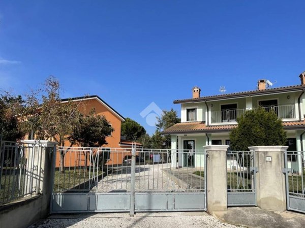 casa indipendente in vendita a Ferrara in zona Francolino