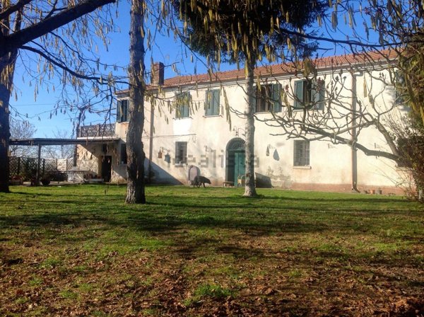 casa indipendente in vendita a Ferrara in zona Pescara