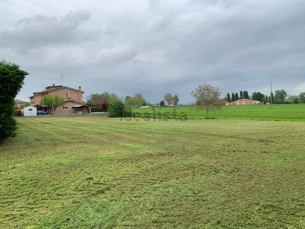 casa indipendente in vendita a Ferrara