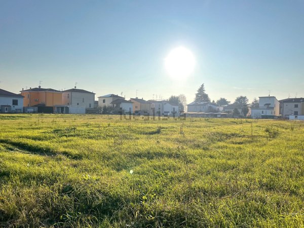 terreno agricolo in vendita a Ferrara