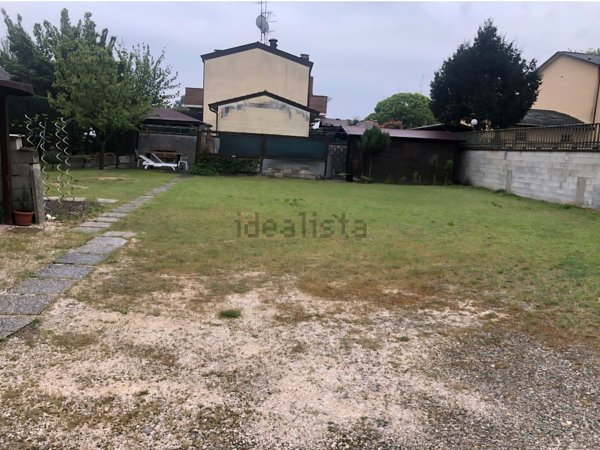 terreno edificabile in vendita a Ferrara