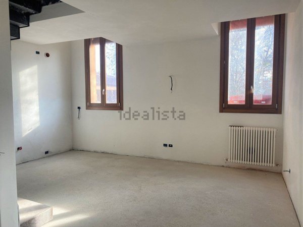 appartamento in vendita a Ferrara in zona Centro Storico