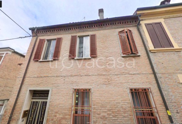 casa indipendente in vendita a Ferrara