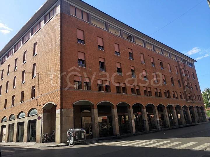 appartamento in vendita a Ferrara in zona Centro Storico