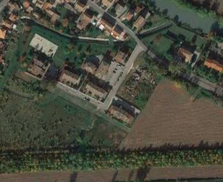 terreno edificabile in vendita a Ferrara