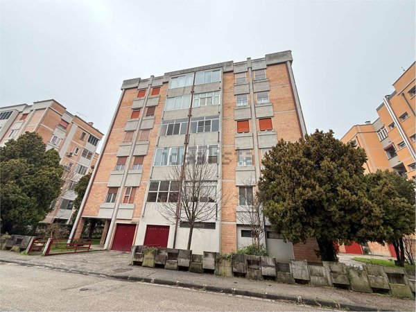 appartamento in vendita a Ferrara in zona Doro