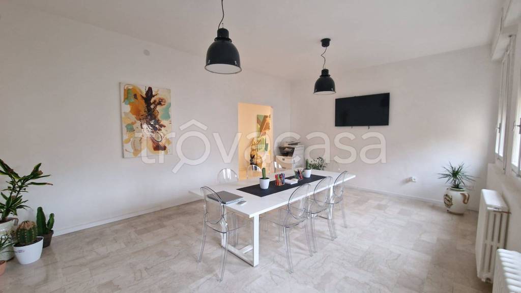 appartamento in vendita a Ferrara in zona Centro Storico