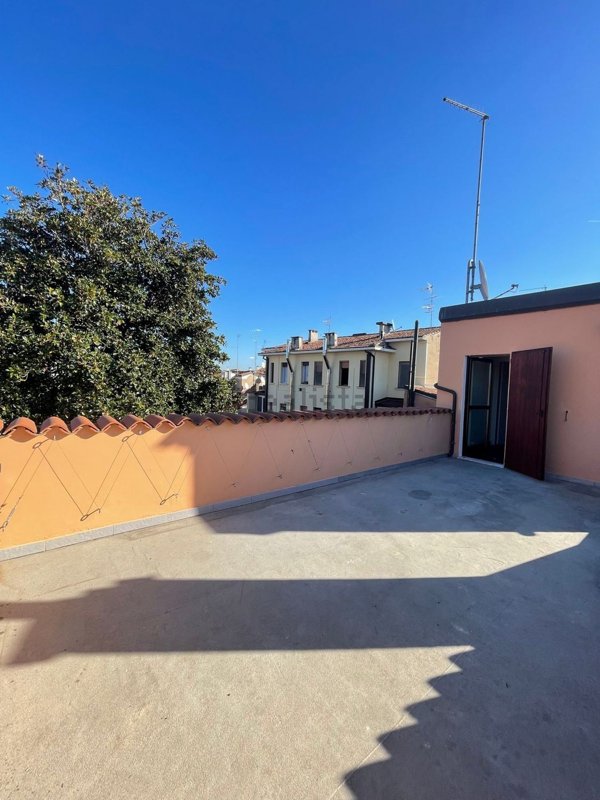 appartamento in vendita a Ferrara in zona Centro Storico