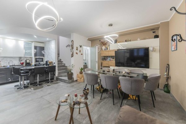 casa indipendente in vendita a Ferrara in zona Centro Storico