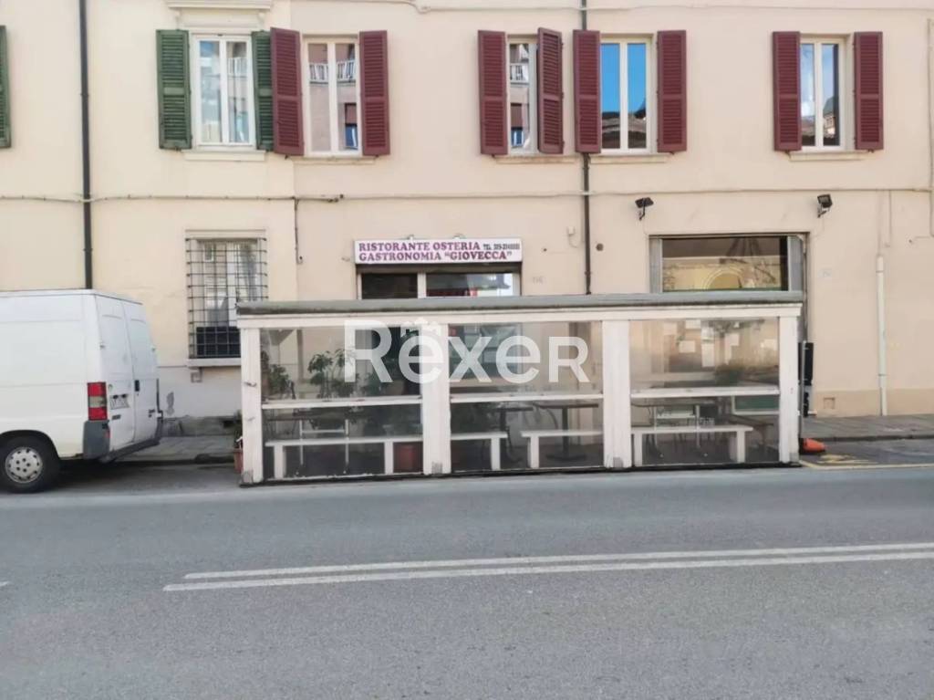 negozio in vendita a Ferrara in zona Centro Storico