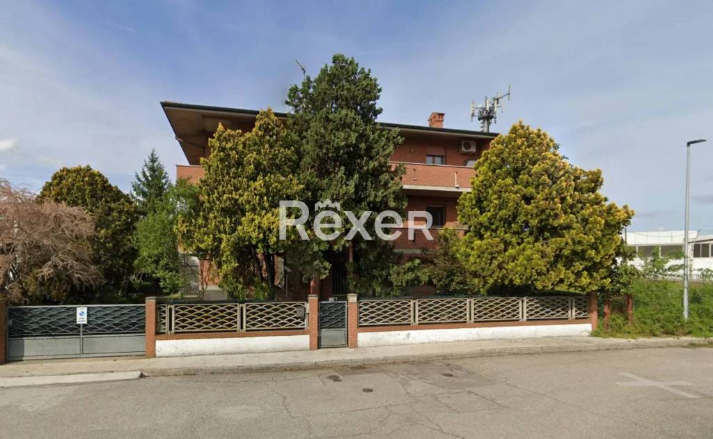 casa indipendente in vendita a Ferrara