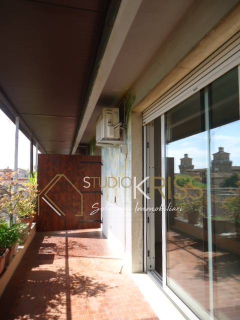 appartamento in vendita a Ferrara in zona Centro Storico