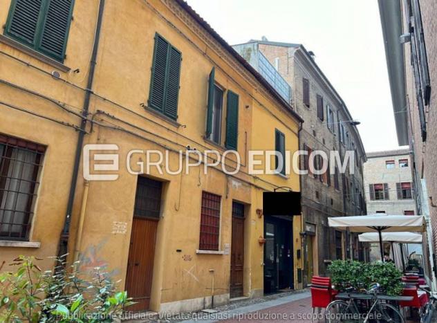 negozio in vendita a Ferrara in zona Centro Storico