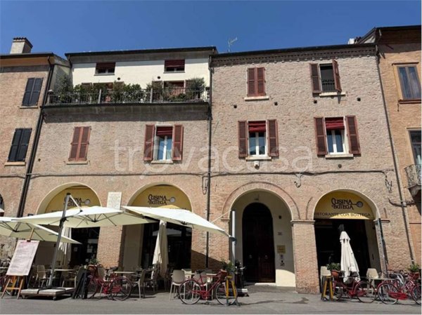 appartamento in vendita a Ferrara in zona Centro Storico