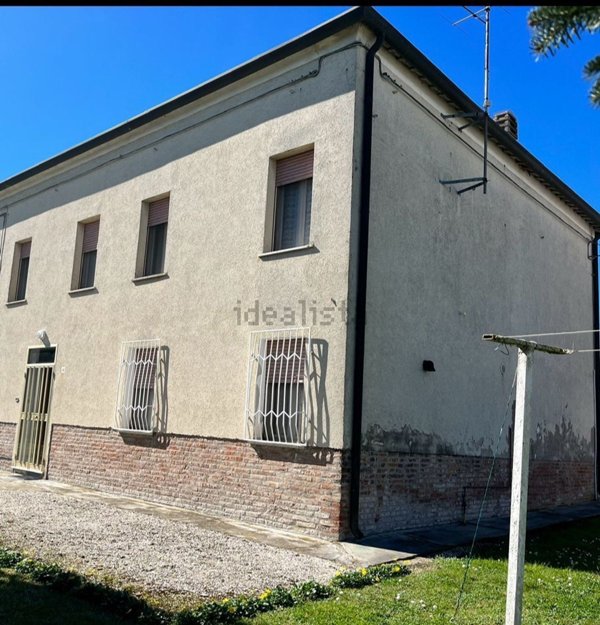 casa indipendente in vendita a Ferrara in zona Marrara