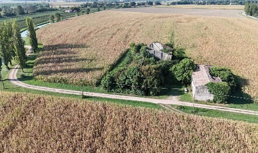 casa indipendente in vendita a Ferrara in zona Baura