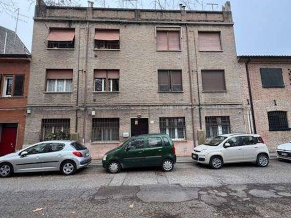appartamento in vendita a Ferrara in zona Centro Storico