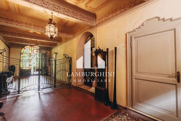 casa indipendente in vendita a Ferrara in zona Centro Storico