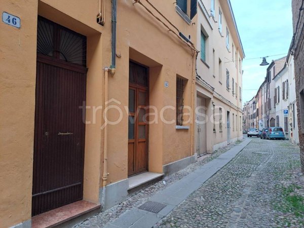 appartamento in vendita a Ferrara in zona Centro Storico