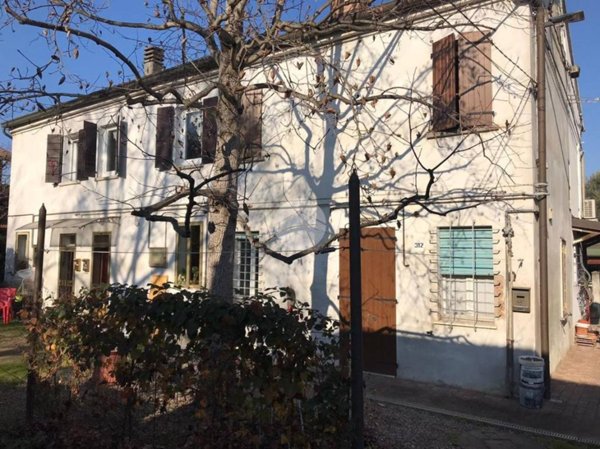 casa indipendente in vendita a Ferrara in zona Porotto / Cassana