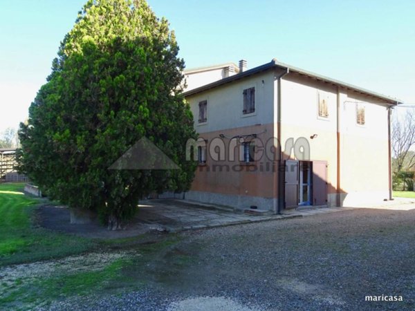casa indipendente in vendita a Ferrara in zona Marrara