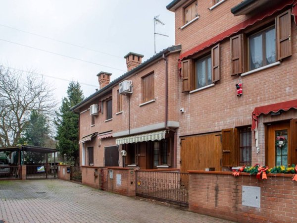 casa indipendente in vendita a Ferrara in zona Mizzana