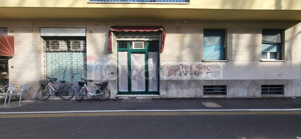 negozio in vendita a Ferrara