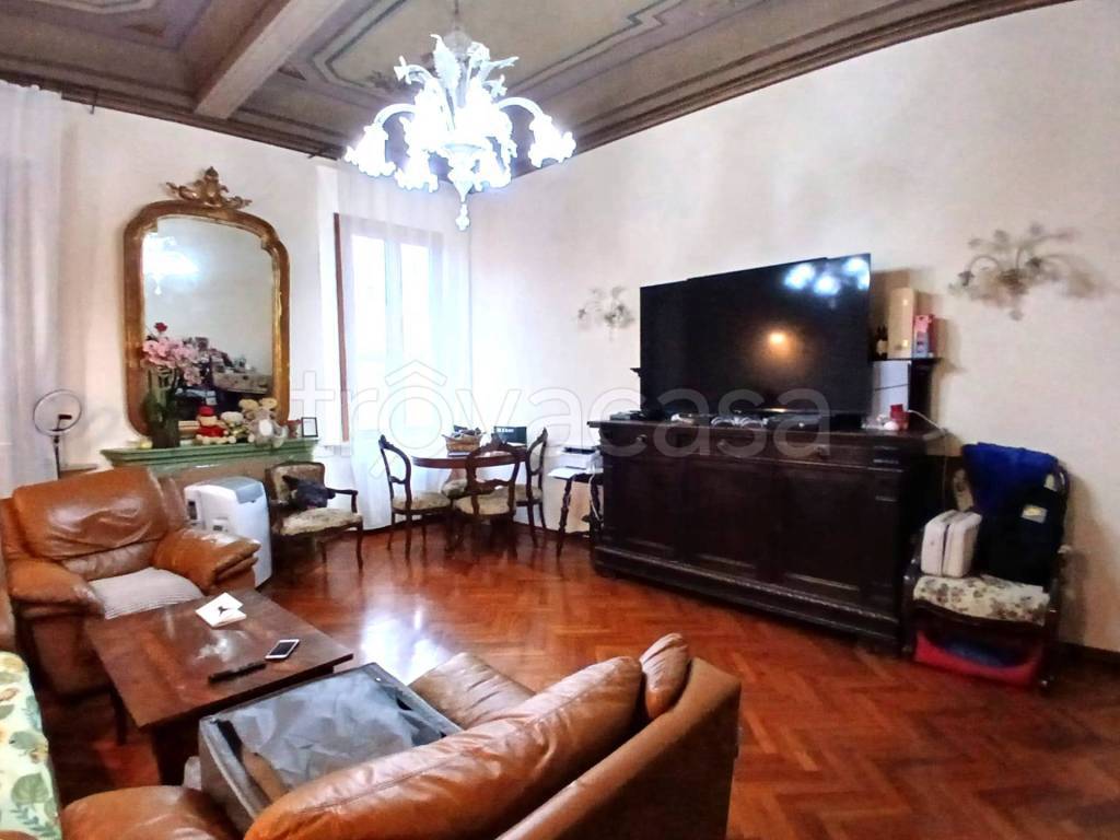 appartamento in vendita a Ferrara in zona Centro Storico