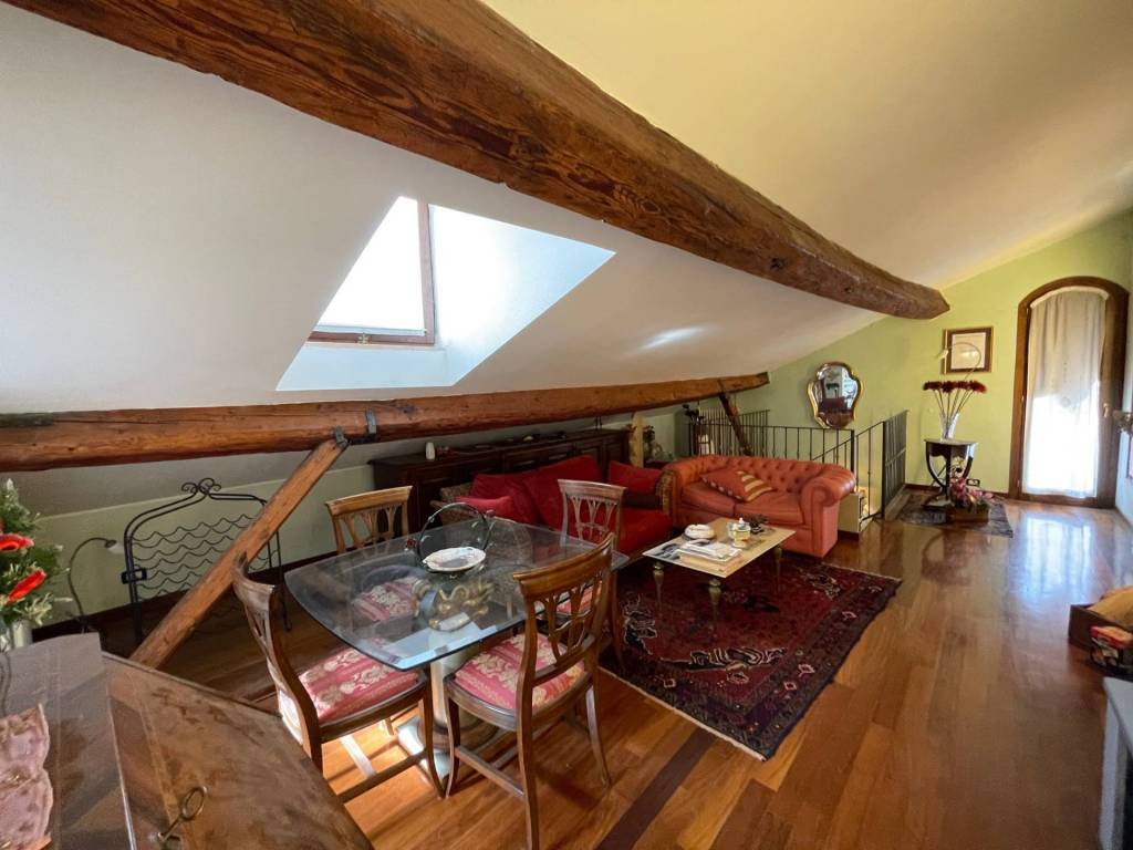 appartamento in vendita a Ferrara in zona Centro Storico