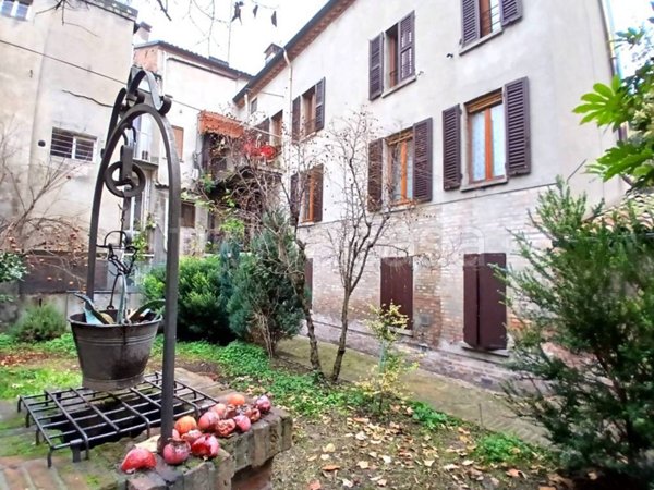 appartamento in vendita a Ferrara in zona Centro Storico