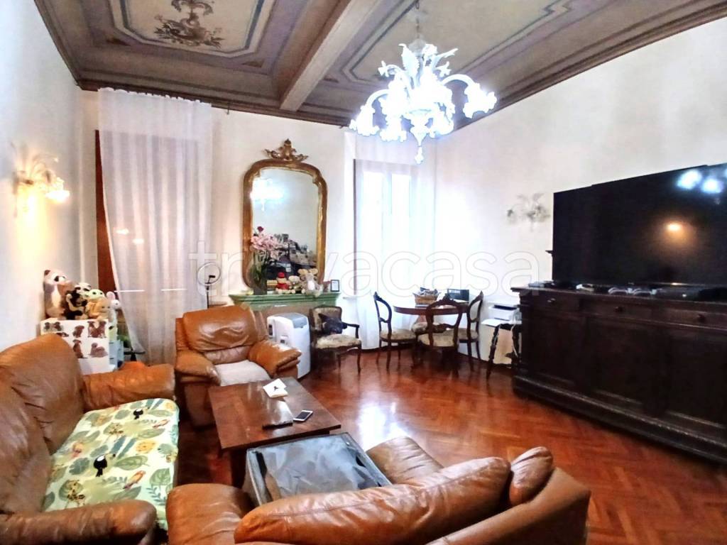 appartamento in vendita a Ferrara in zona Centro Storico