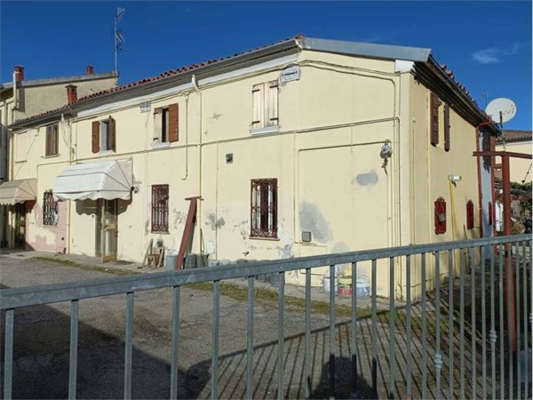casa indipendente in vendita a Ferrara in zona Porotto / Cassana