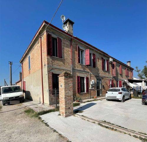 casa indipendente in vendita a Ferrara in zona Pontelagoscuro