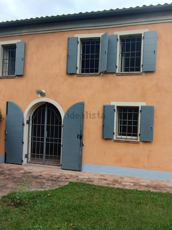 casa indipendente in vendita a Ferrara