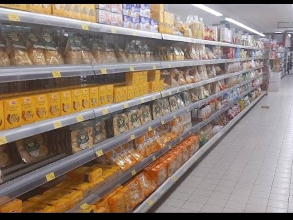 negozio in vendita a Ferrara