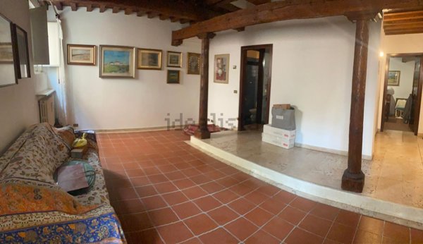 casa indipendente in vendita a Ferrara in zona Centro Storico