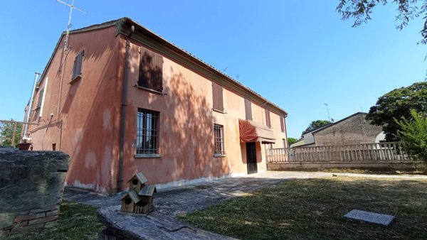 casa indipendente in vendita a Ferrara in zona Viconovo
