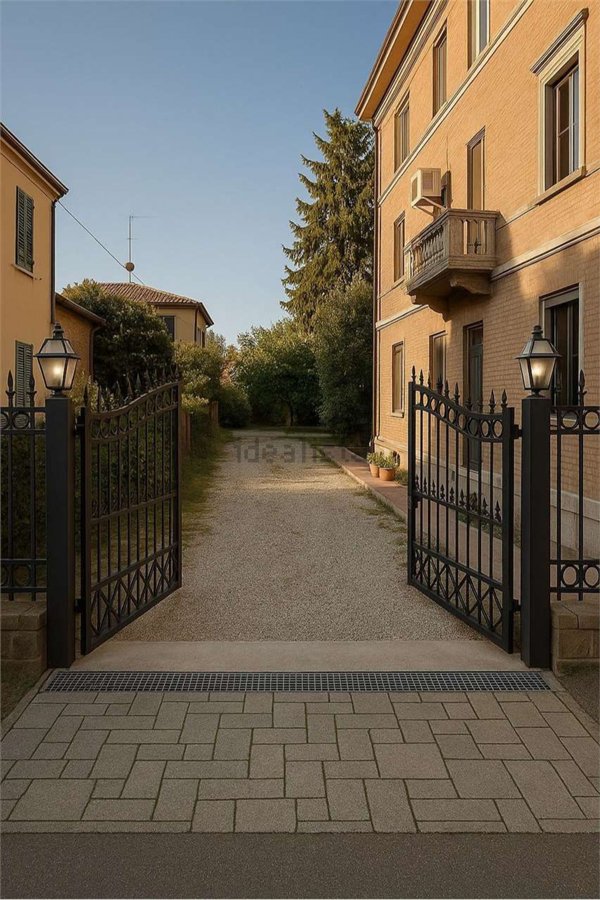 appartamento in vendita a Ferrara in zona Centro Storico