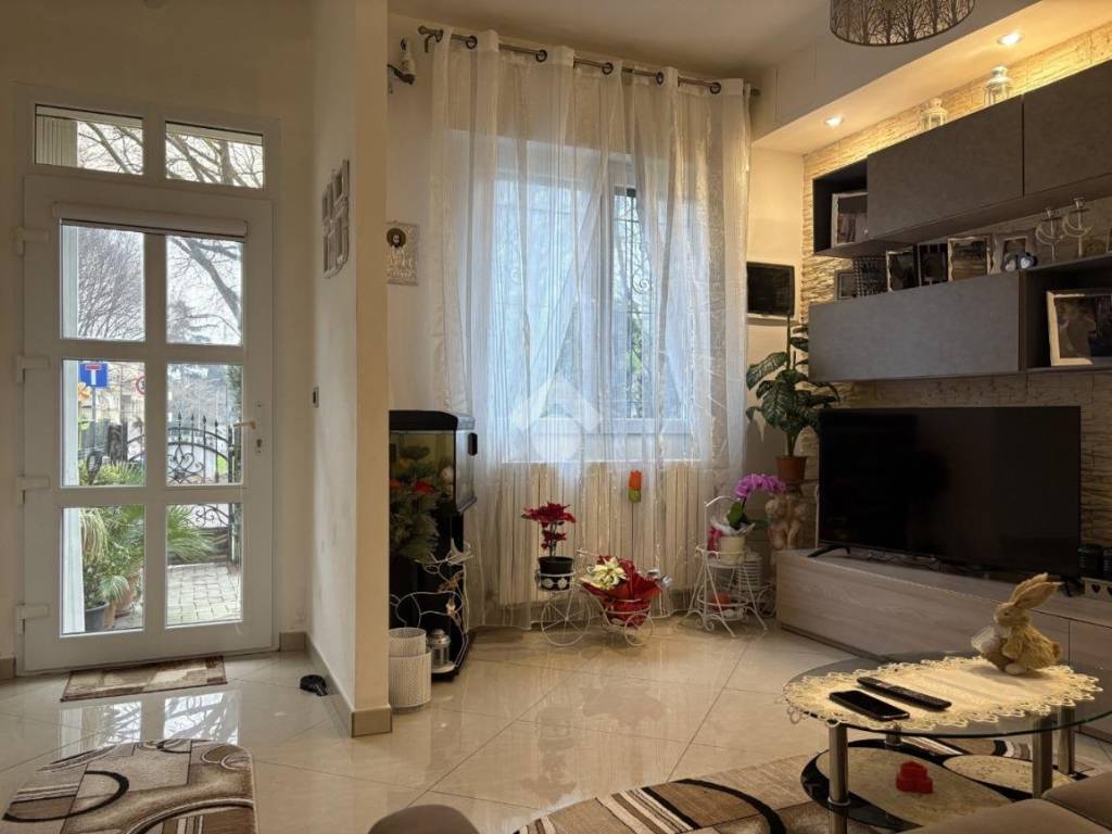 casa indipendente in vendita a Ferrara in zona Porotto / Cassana