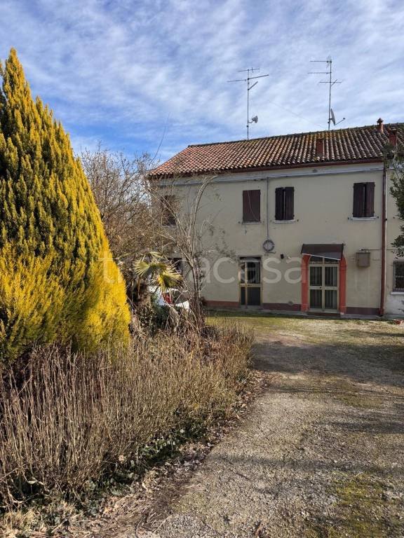 casa indipendente in vendita a Ferrara in zona Sant'Egidio / Gaibanella