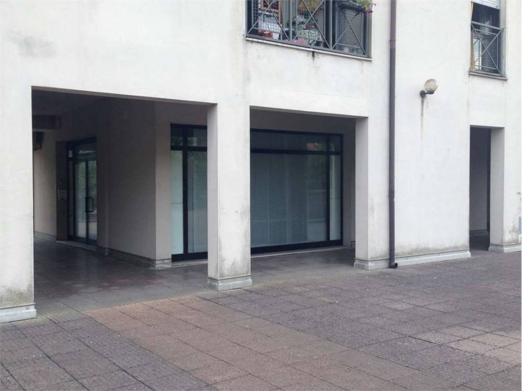 negozio in vendita a Ferrara