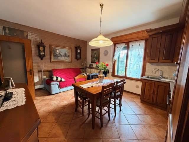 appartamento in vendita a Ferrara in zona Centro Storico