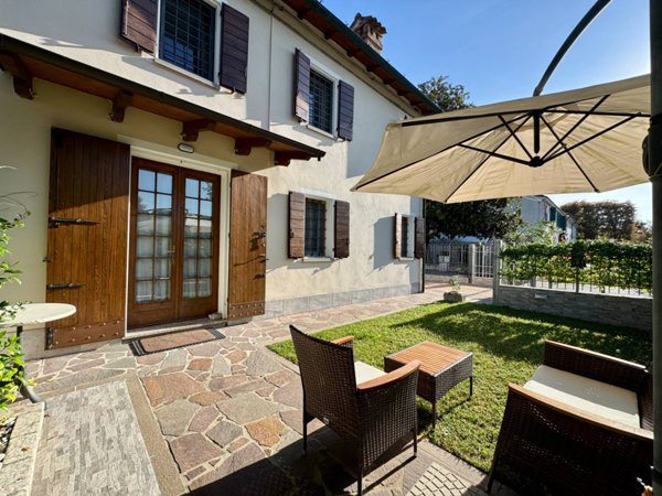 casa indipendente in vendita a Ferrara in zona San Martino