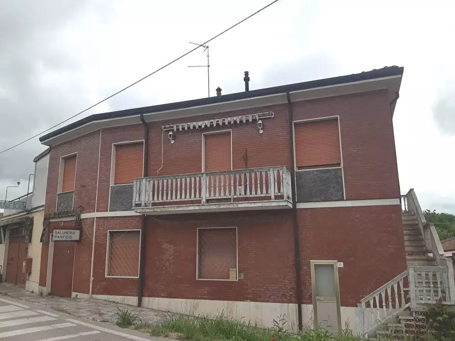 casa indipendente in vendita a Ferrara in zona Codrea