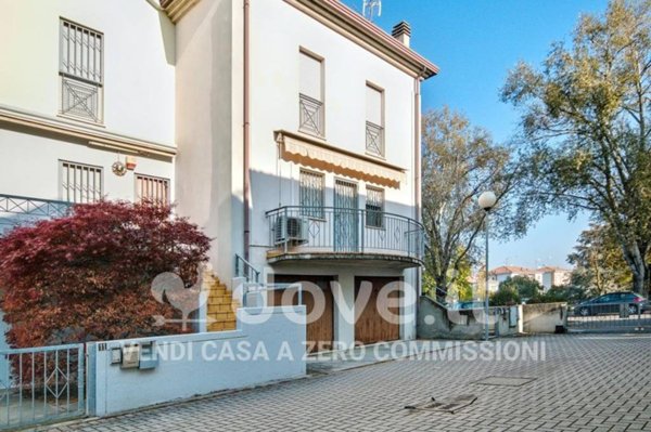 casa indipendente in vendita a Ferrara in zona Porotto / Cassana