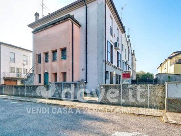 casa indipendente in vendita a Ferrara in zona Porotto / Cassana
