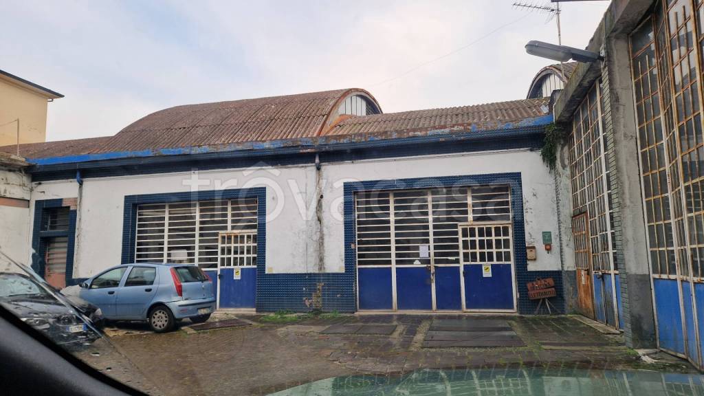 negozio in vendita a Ferrara