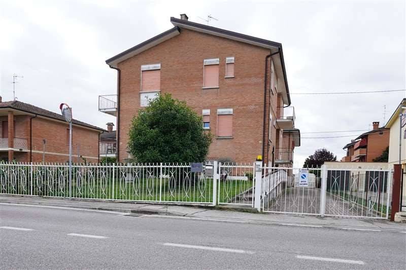 appartamento in vendita a Ferrara in zona Pontegradella