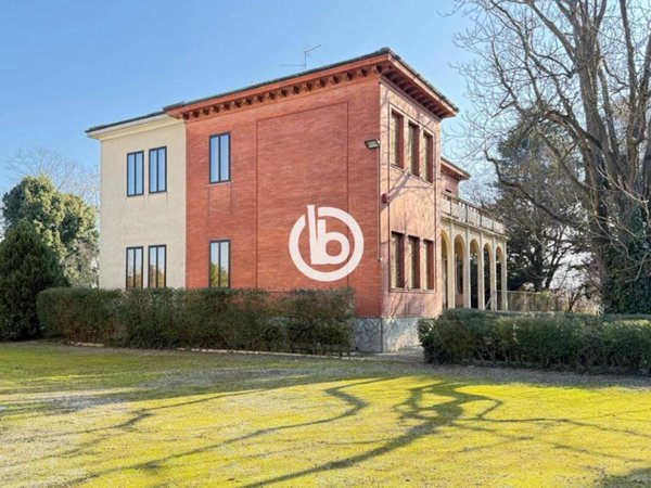 casa indipendente in vendita a Ferrara in zona San Martino